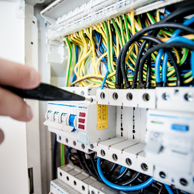 Operátor/dělník v elektrotechnice